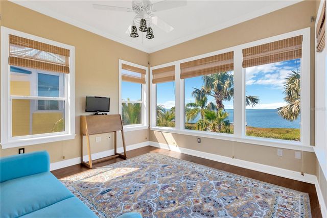 511 SEAVIEW DRIVE, Tarpon Springs, FL 34689