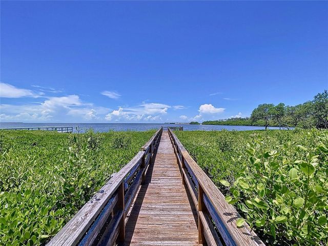 511 SEAVIEW DRIVE, Tarpon Springs, FL 34689