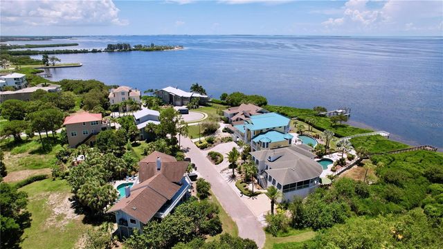 511 SEAVIEW DRIVE, Tarpon Springs, FL 34689