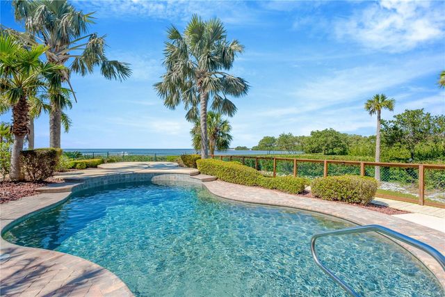 511 SEAVIEW DRIVE, Tarpon Springs, FL 34689