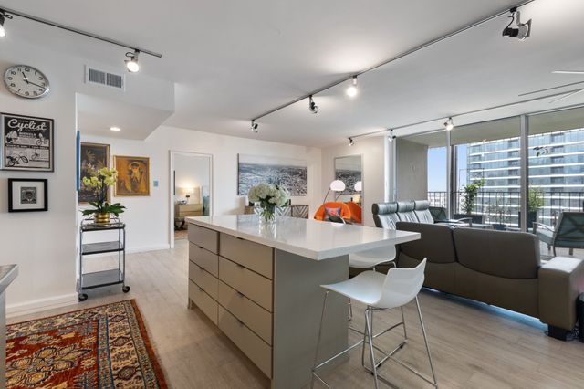 3310 Fairmount Street 16B, Dallas, TX 75201