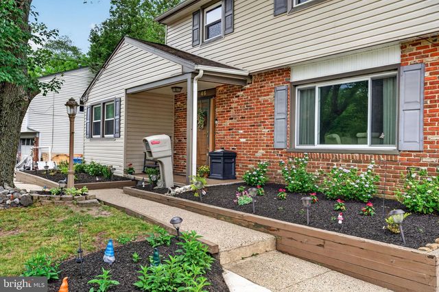 46 GREENWOOD DR, Blackwood, NJ 08012
