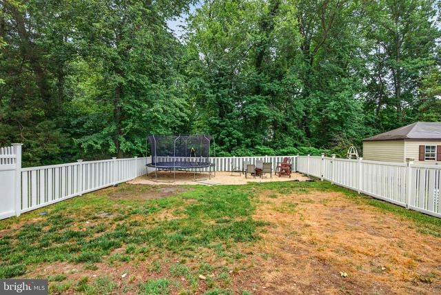 46 GREENWOOD DR, Blackwood, NJ 08012