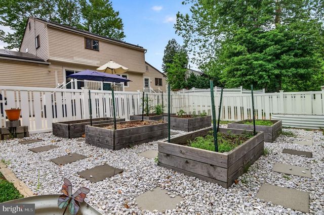 46 GREENWOOD DR, Blackwood, NJ 08012