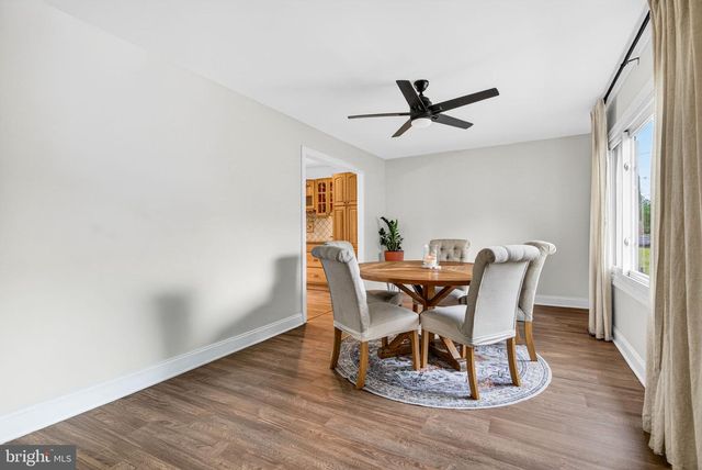 46 GREENWOOD DR, Blackwood, NJ 08012