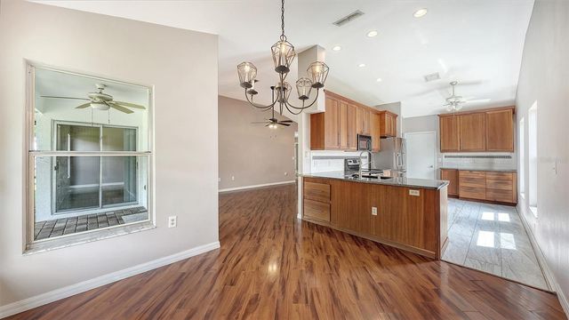 4910 6TH AVENUE E, Bradenton, FL 34208