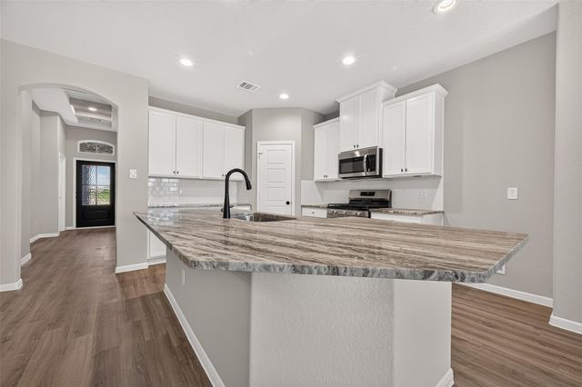 1435 Terry Roberts Drive, Angleton, TX 77515