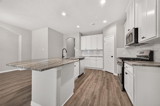 1435 Terry Roberts Drive, Angleton, TX 77515