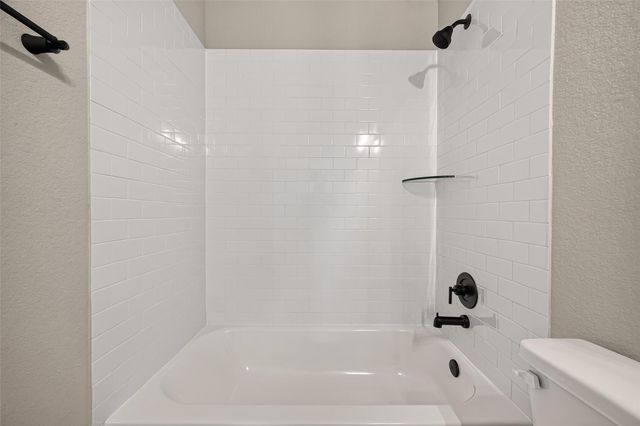1435 Terry Roberts Drive, Angleton, TX 77515