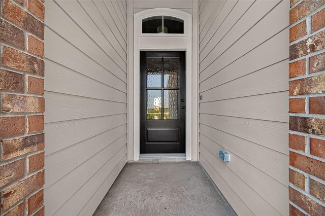 1435 Terry Roberts Drive, Angleton, TX 77515
