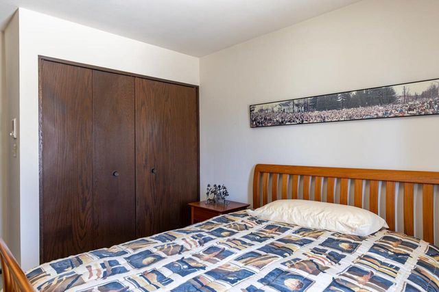 2136 WHITE SWAN DRIVE, Oshkosh, WI 54901