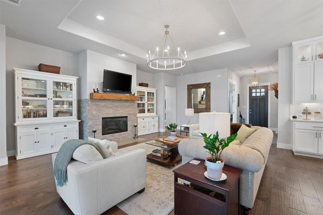 2201 Live Oak RD, Leander, TX 78641