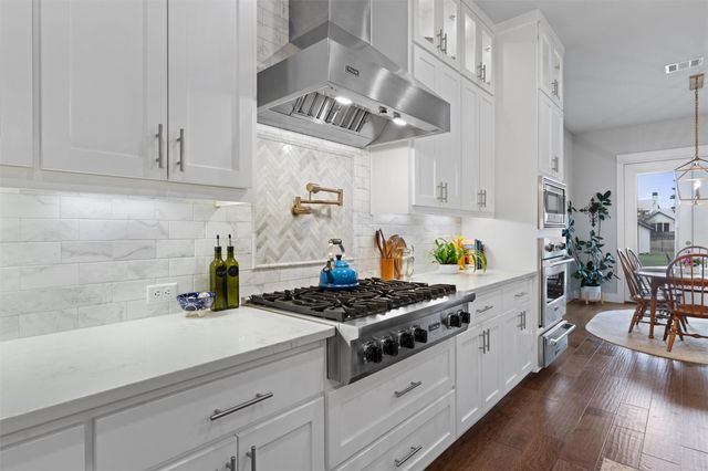 2201 Live Oak RD, Leander, TX 78641