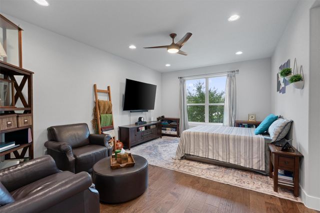 2201 Live Oak RD, Leander, TX 78641