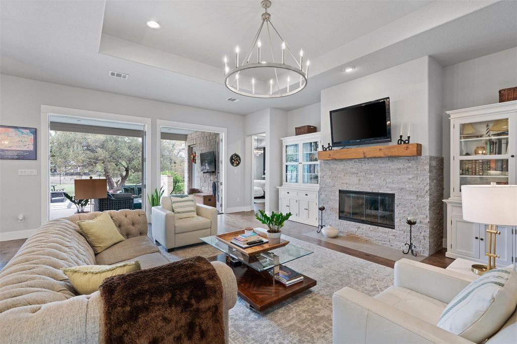 2201 Live Oak RD, Leander, TX 78641