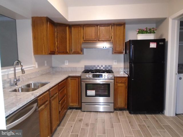 1914 DUFFIELD LN, Alexandria, VA 22307