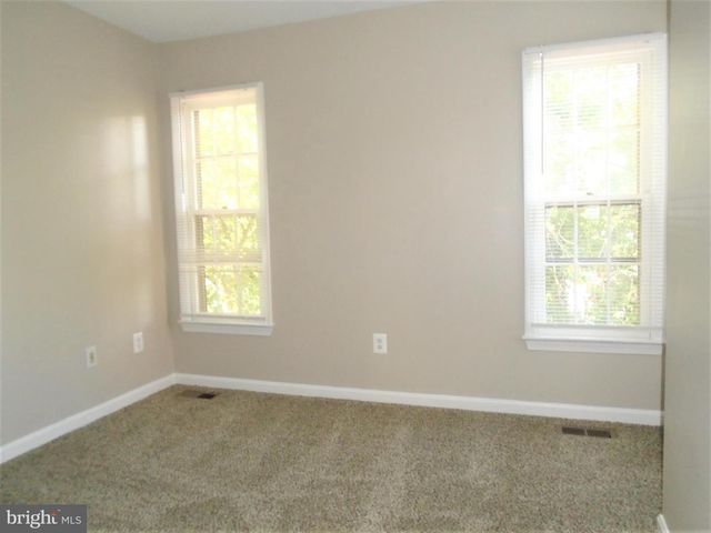 1914 DUFFIELD LN, Alexandria, VA 22307