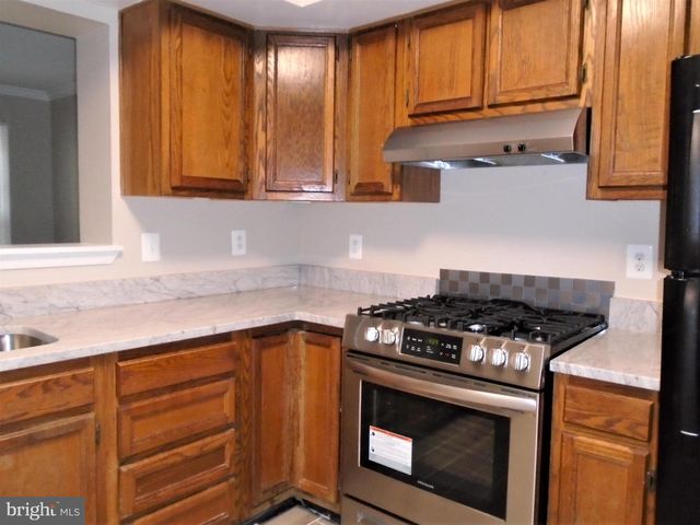 1914 DUFFIELD LN, Alexandria, VA 22307