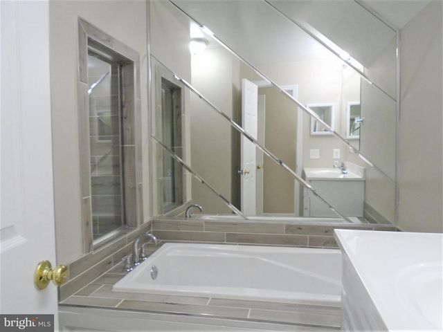 1914 DUFFIELD LN, Alexandria, VA 22307