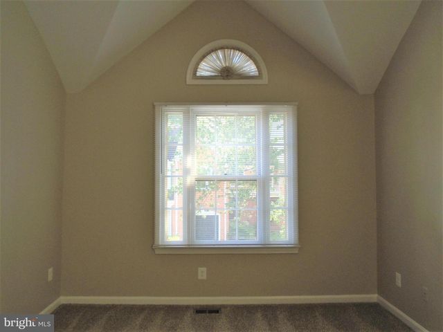 1914 DUFFIELD LN, Alexandria, VA 22307