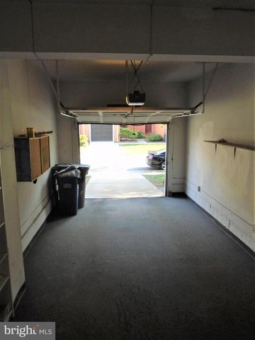 1914 DUFFIELD LN, Alexandria, VA 22307