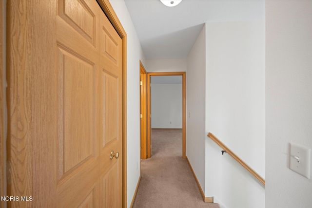 1163 Meadowlark Lane, Bowling Green, OH 43402
