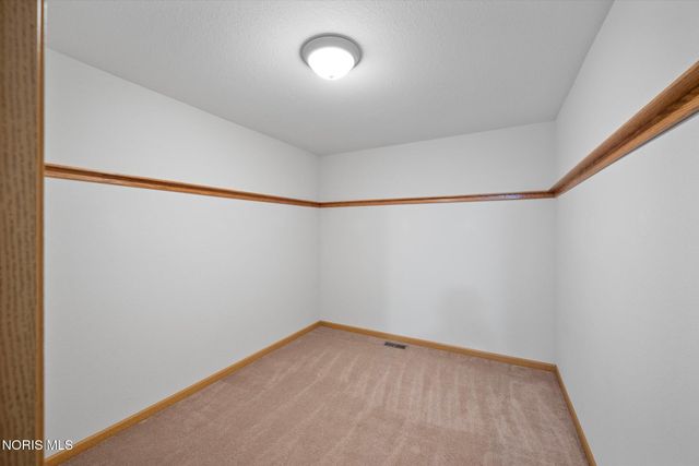 1163 Meadowlark Lane, Bowling Green, OH 43402
