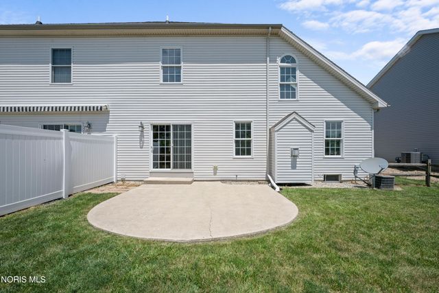 1163 Meadowlark Lane, Bowling Green, OH 43402