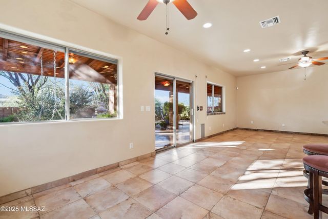 23 Calle Dinamarca, Rio Rico, AZ 85648