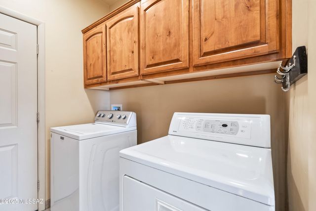 23 Calle Dinamarca, Rio Rico, AZ 85648