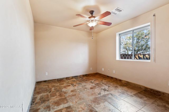 23 Calle Dinamarca, Rio Rico, AZ 85648