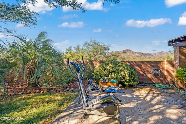 23 Calle Dinamarca, Rio Rico, AZ 85648