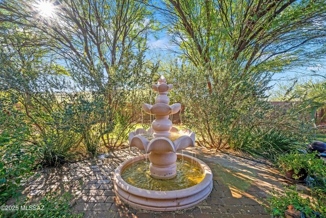 23 Calle Dinamarca, Rio Rico, AZ 85648