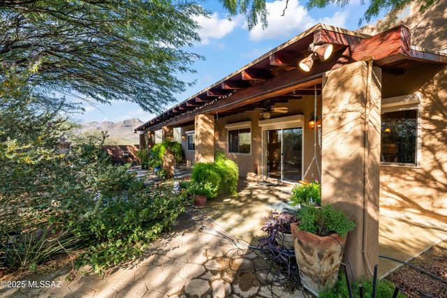 23 Calle Dinamarca, Rio Rico, AZ 85648