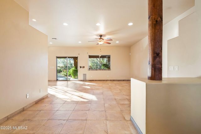 23 Calle Dinamarca, Rio Rico, AZ 85648