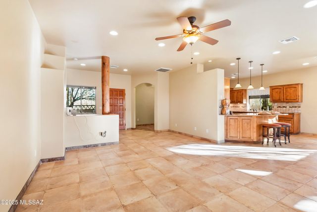 23 Calle Dinamarca, Rio Rico, AZ 85648