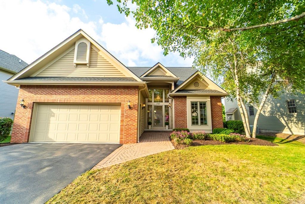 737 Admiralty Way, Webster, NY 14580
