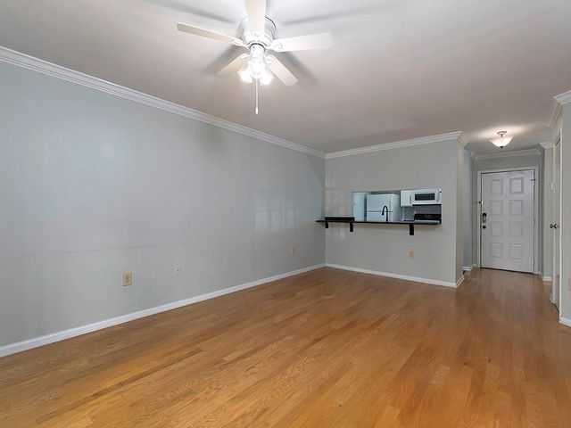 3655 Habersham Road NE 352, Atlanta, GA 30305