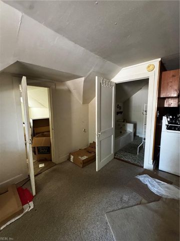 2010 Piedmont AVE, Portsmouth, VA 23704