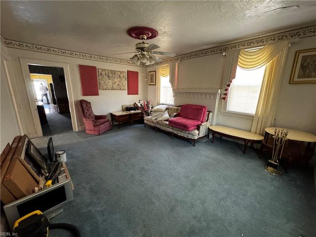 2010 Piedmont AVE, Portsmouth, VA 23704