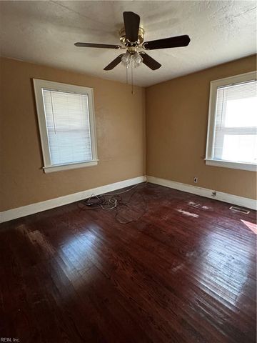 2010 Piedmont AVE, Portsmouth, VA 23704