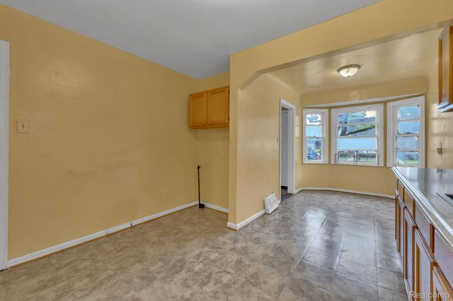 13807 Wadsworth Street, Detroit, MI 48227