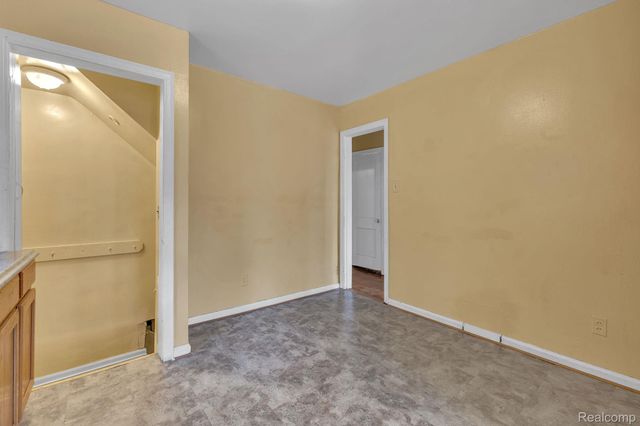 13807 Wadsworth Street, Detroit, MI 48227