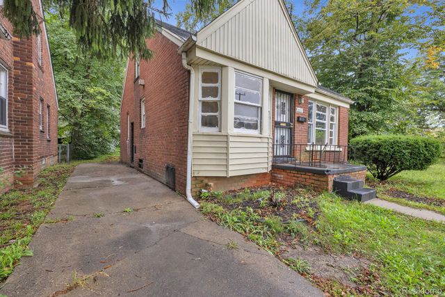 13807 Wadsworth Street, Detroit, MI 48227