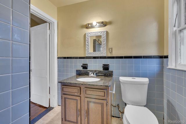 13807 Wadsworth Street, Detroit, MI 48227
