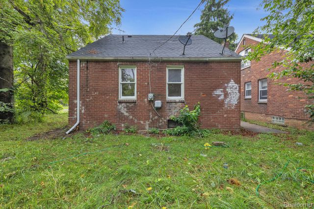 13807 Wadsworth Street, Detroit, MI 48227
