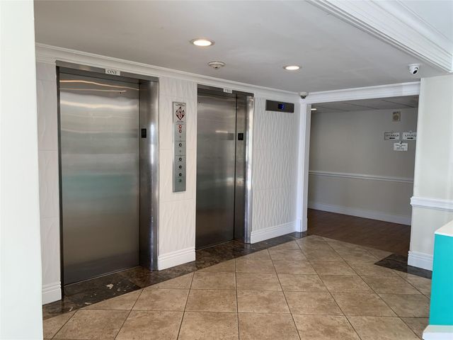 2900 NE 30 E4, Fort Lauderdale, FL 33306