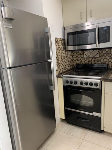 2900 NE 30 E4, Fort Lauderdale, FL 33306