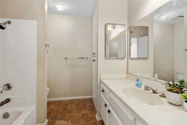 5625 Via Terreno, Riverside, CA 92506