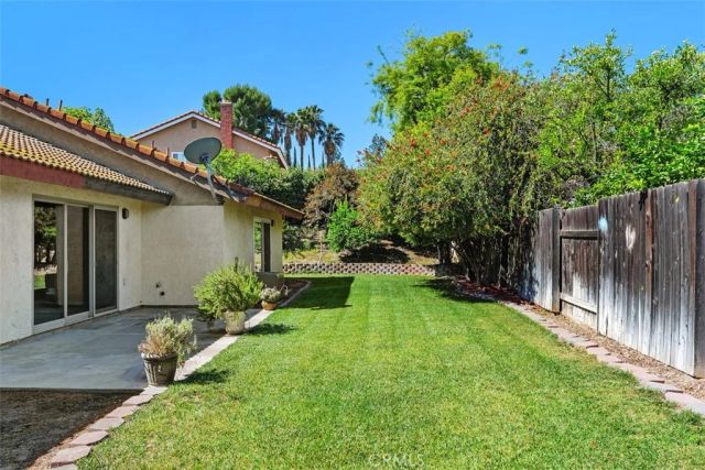 5625 Via Terreno, Riverside, CA 92506
